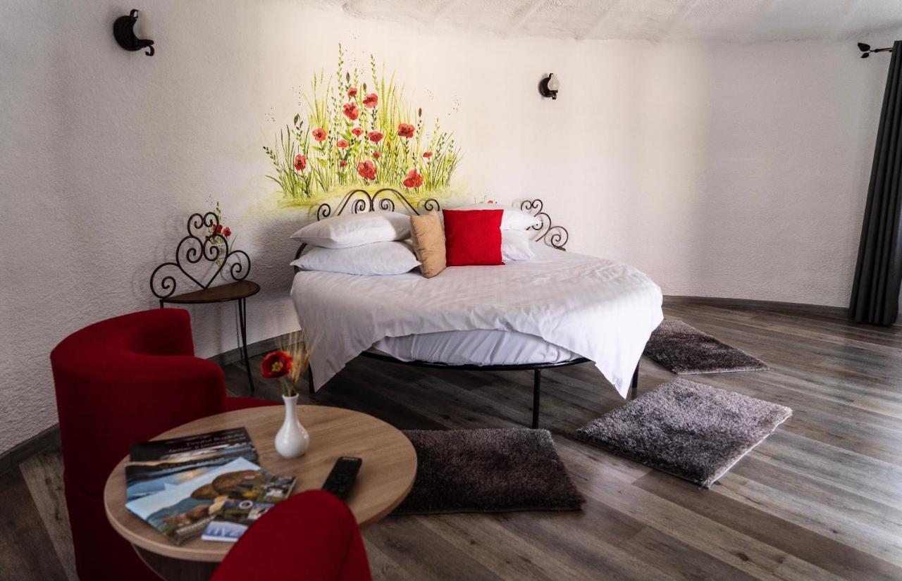 Hôtel Satul Cu Flori à Buzău Extérieur photo